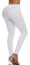 Load image into Gallery viewer, Aleja Push Up Jeans - High Waisted - White