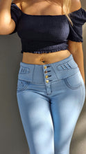 Load image into Gallery viewer, Cristal Push Up Jeans - High Waisted - Light Blue