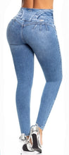 Load image into Gallery viewer, Alison Push Up Jeans - High Waisted - Light Blue Faded