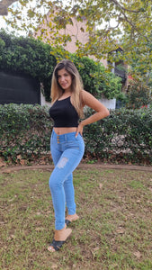 Nieve Push Up Jeans - Mid Rise - Light Blue Ripped