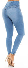 Load image into Gallery viewer, Sophia Push Up Jeans - High Waisted - Light Blue Ripped
