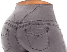 Load image into Gallery viewer, Tiffany Push Up Jeans - High Waisted - Light Grey
